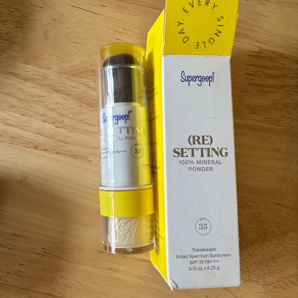 Supergoop Resetting Mineral Powder SPF 35